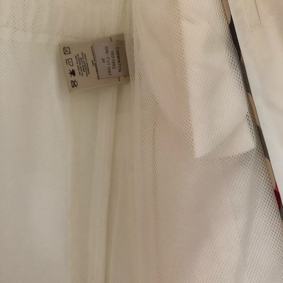 NWT Burberry Trench Coat - Picture 3 of 8